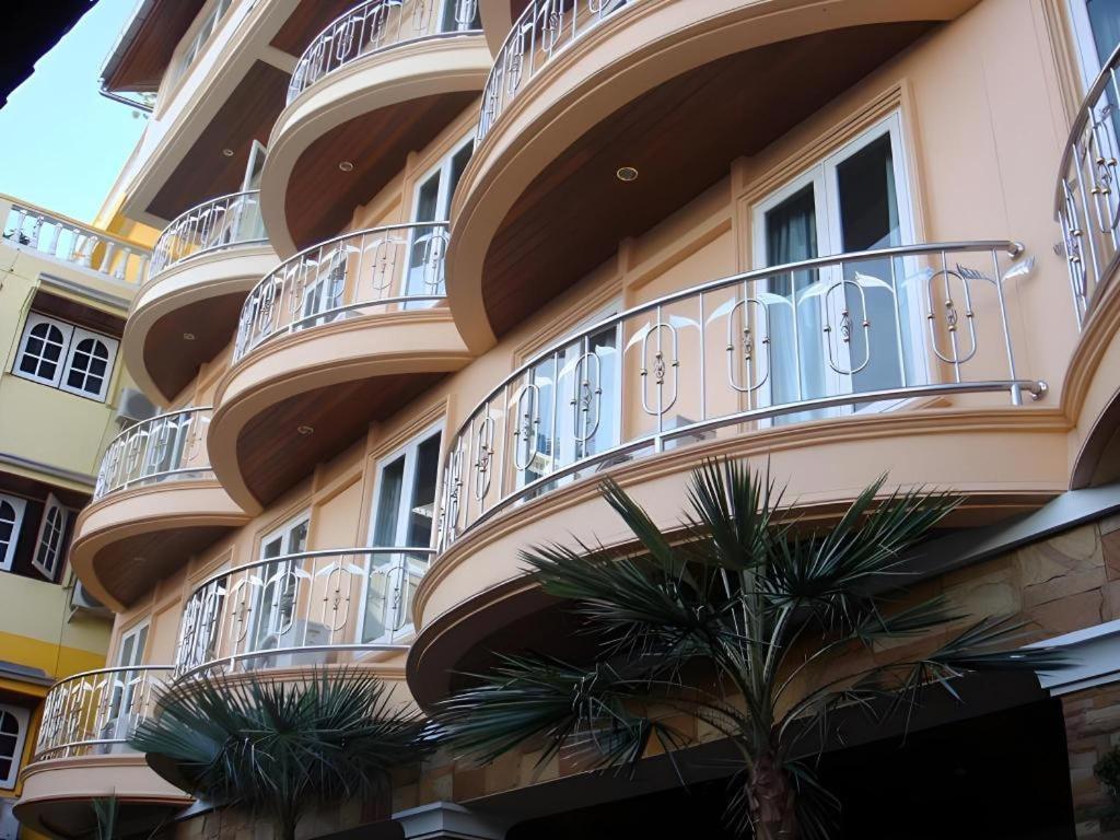 P.72 Hotel Pattaya Esterno foto