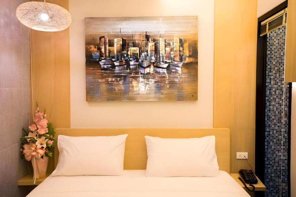 P.72 Hotel Pattaya Esterno foto