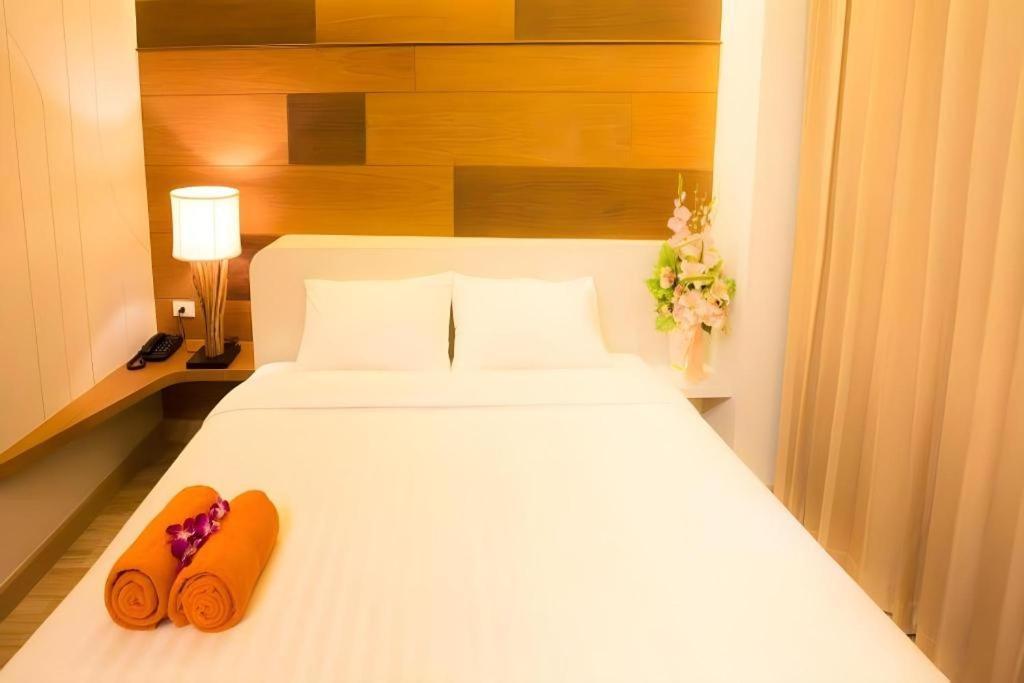 P.72 Hotel Pattaya Esterno foto