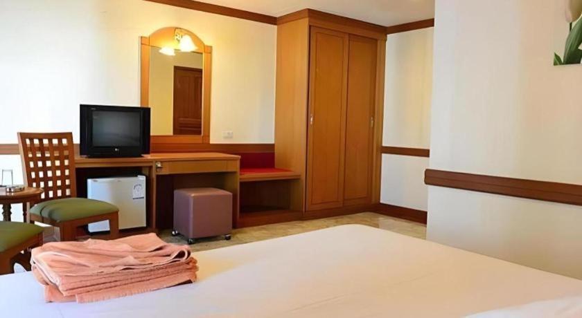 P.72 Hotel Pattaya Esterno foto