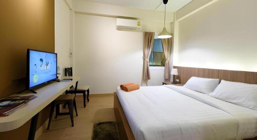 P.72 Hotel Pattaya Esterno foto