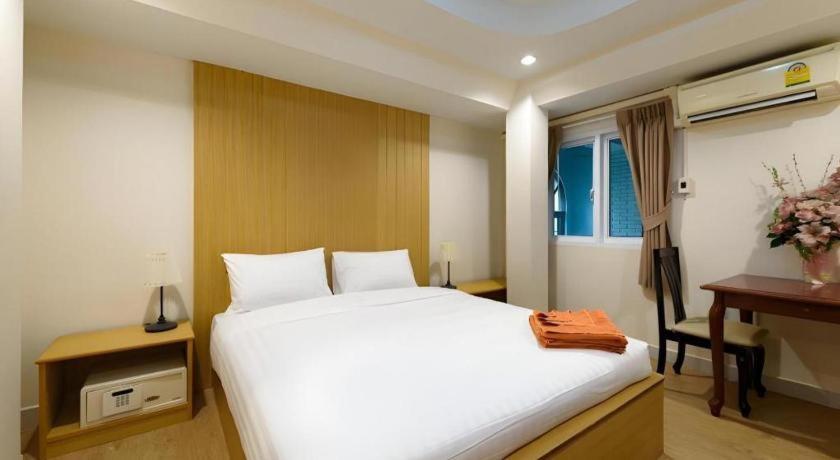 P.72 Hotel Pattaya Esterno foto