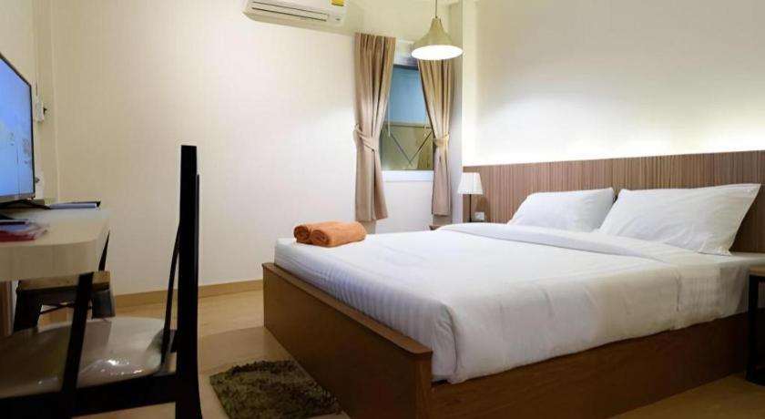 P.72 Hotel Pattaya Esterno foto