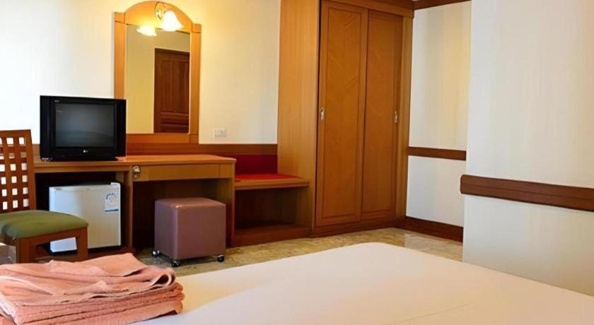 P.72 Hotel Pattaya Esterno foto