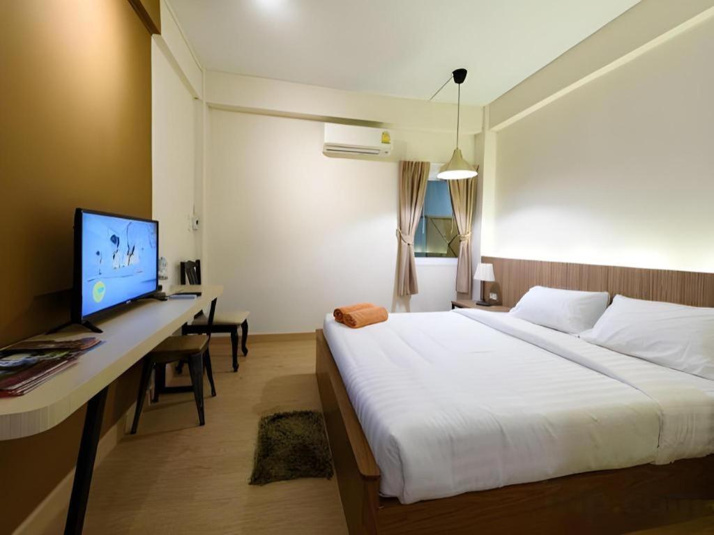 P.72 Hotel Pattaya Esterno foto