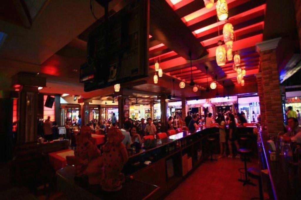 P.72 Hotel Pattaya Esterno foto