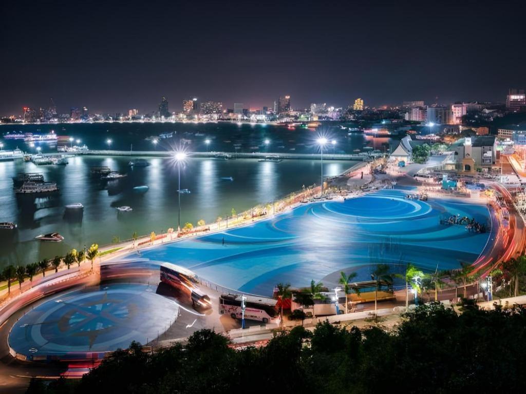 P.72 Hotel Pattaya Esterno foto